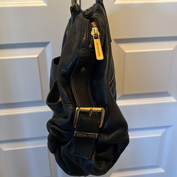 Michael Kors satchel - Picture 4 of 8